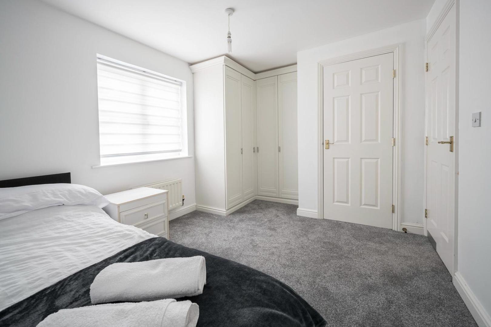 Maidstone Villa 3 Bedroom Free Sports Channels,Parking Sleeps 7 ภายนอก รูปภาพ